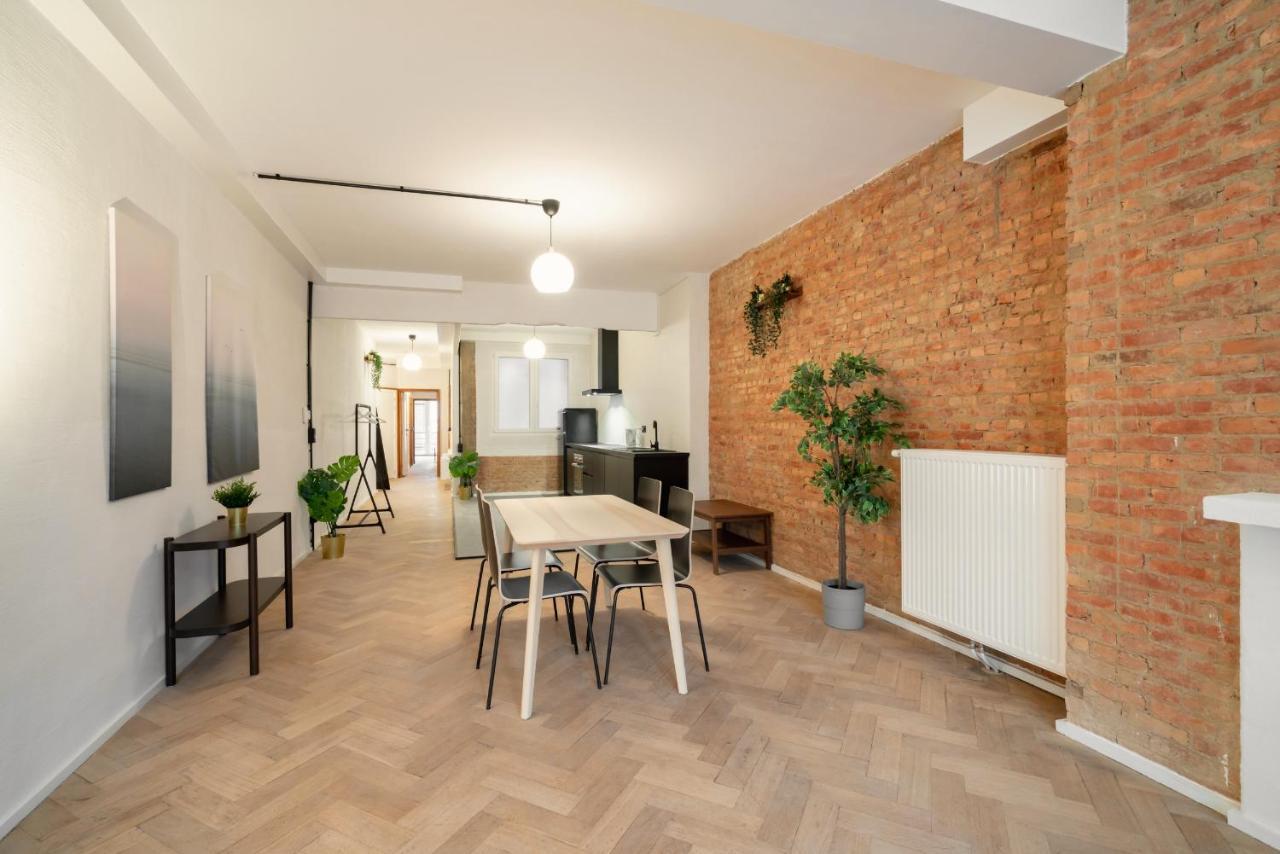 Charming And Spacious Antwerp City Center Apartments Exterior photo