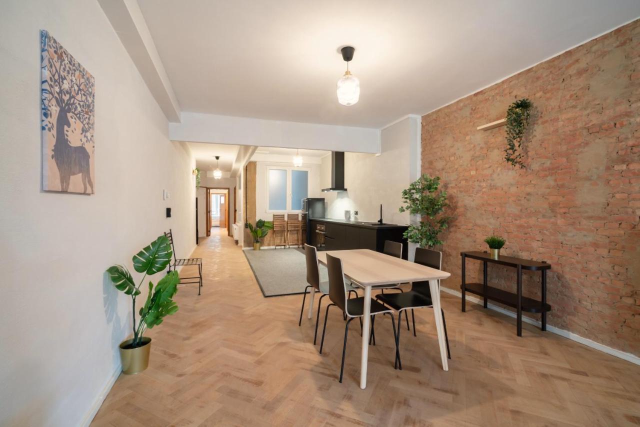 Charming And Spacious Antwerp City Center Apartments Exterior photo